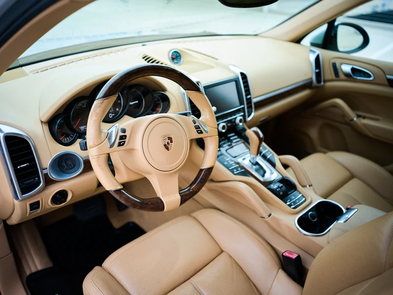 Porsche Cayenne interior, auction photography by Analog Autohaus